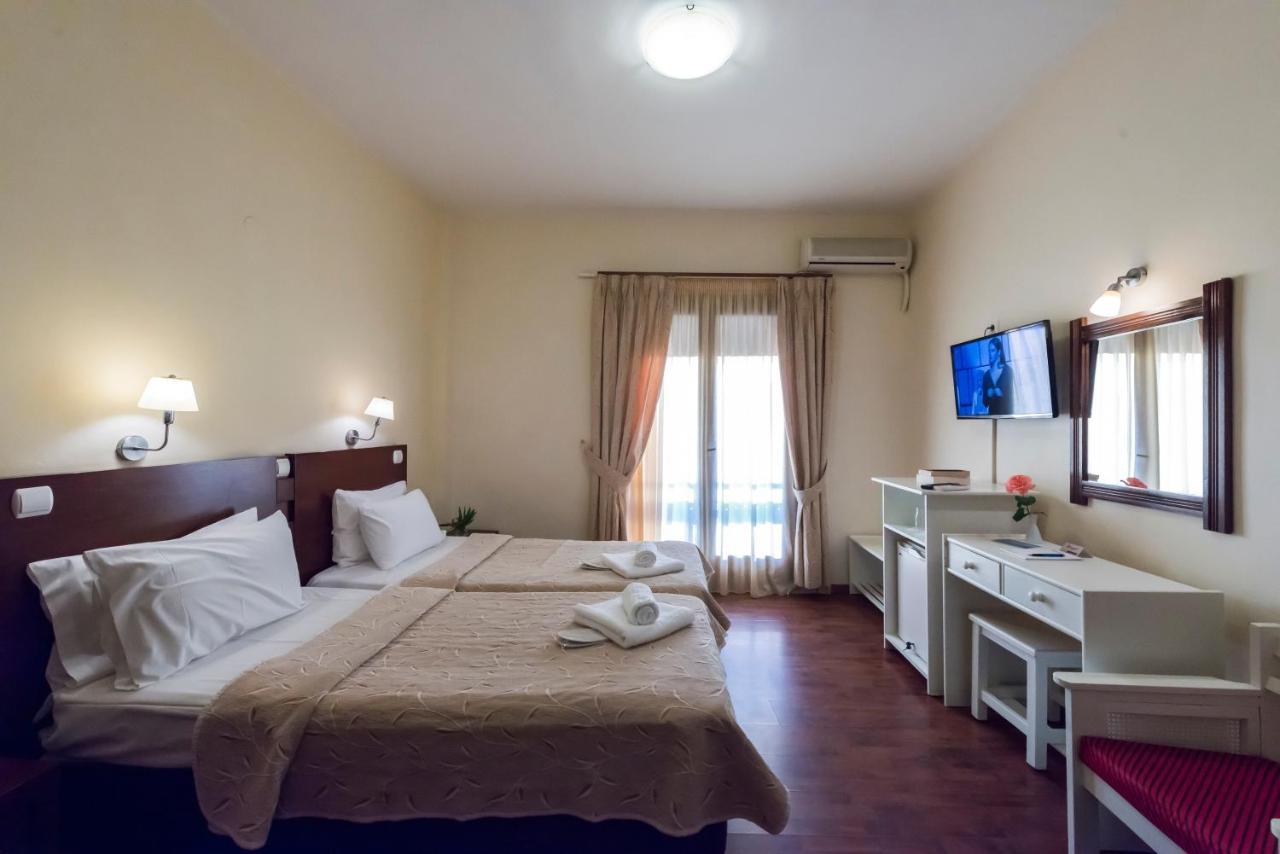 Akroyali Hotel & Villas Messinia Luaran gambar